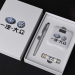 U盤(pán)、簽字筆、移動(dòng)電源套裝高檔商務(wù)禮品定制