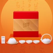 把中秋的溫柔調(diào)進(jìn)香里，拆開(kāi)就是滿(mǎn)屋團(tuán)圓氣一禮盒藏盡中秋月